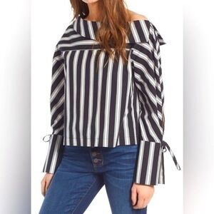 Topshop Off Shoulder Long Sleeve Striped Top Blouse Size 2 Black/White